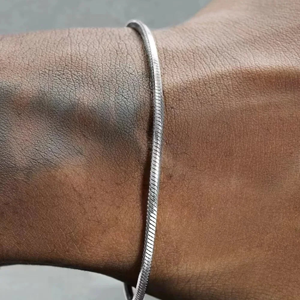 Pulseira de prata fina